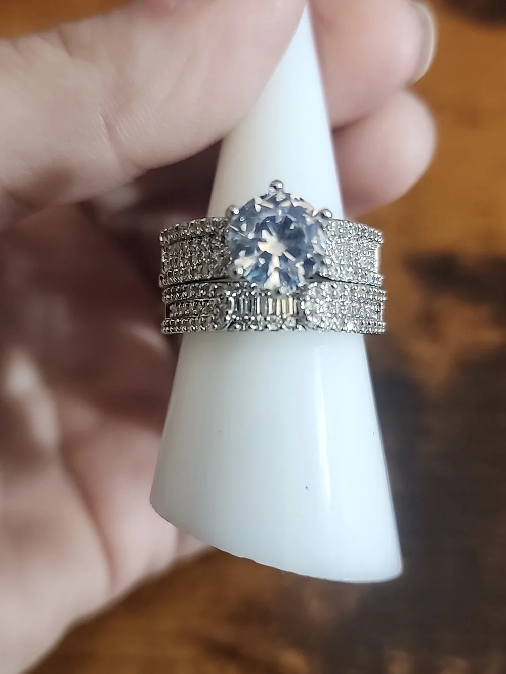 Size 8 2 Pcs Rings Luxury Fully Rhinestone engagement Runs suitable For Wedding